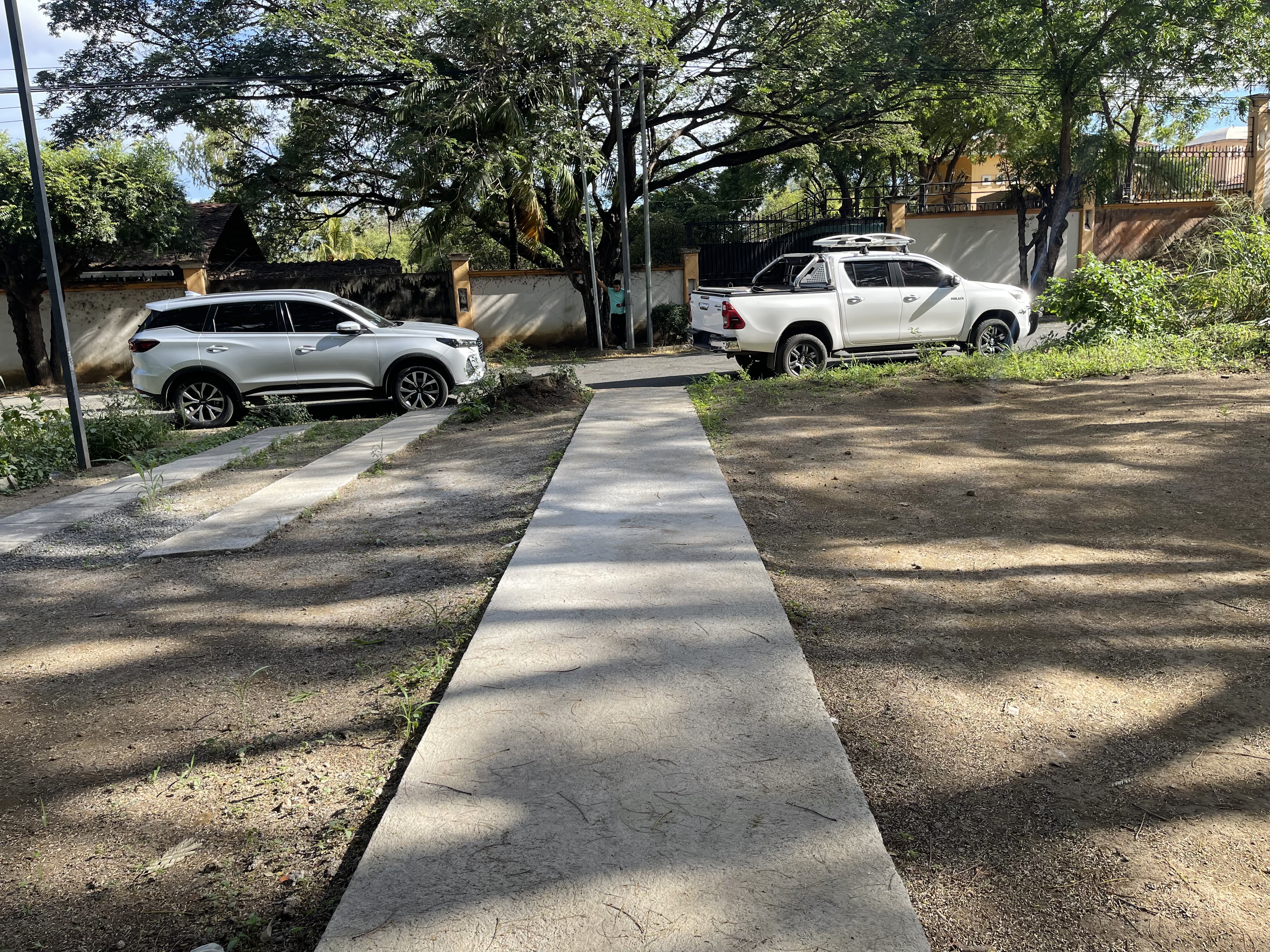 CASA NUEVA EN RESIDENCIAL PRIVADO KM 14 CARRETERA A MASAYA HACIA VERACRUZ NICARAGUA