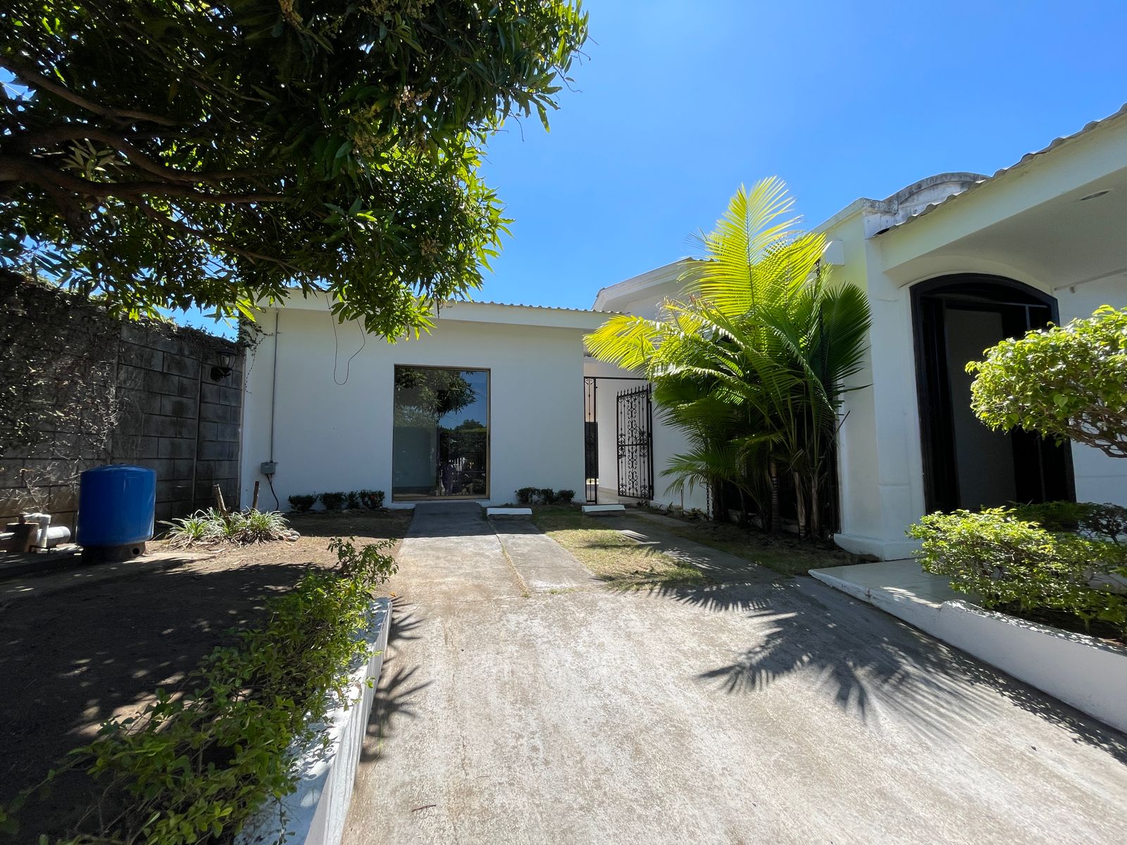 🏡 Casa Espaciosa y Completa en Venta - Sector Veracruz Nicaragua