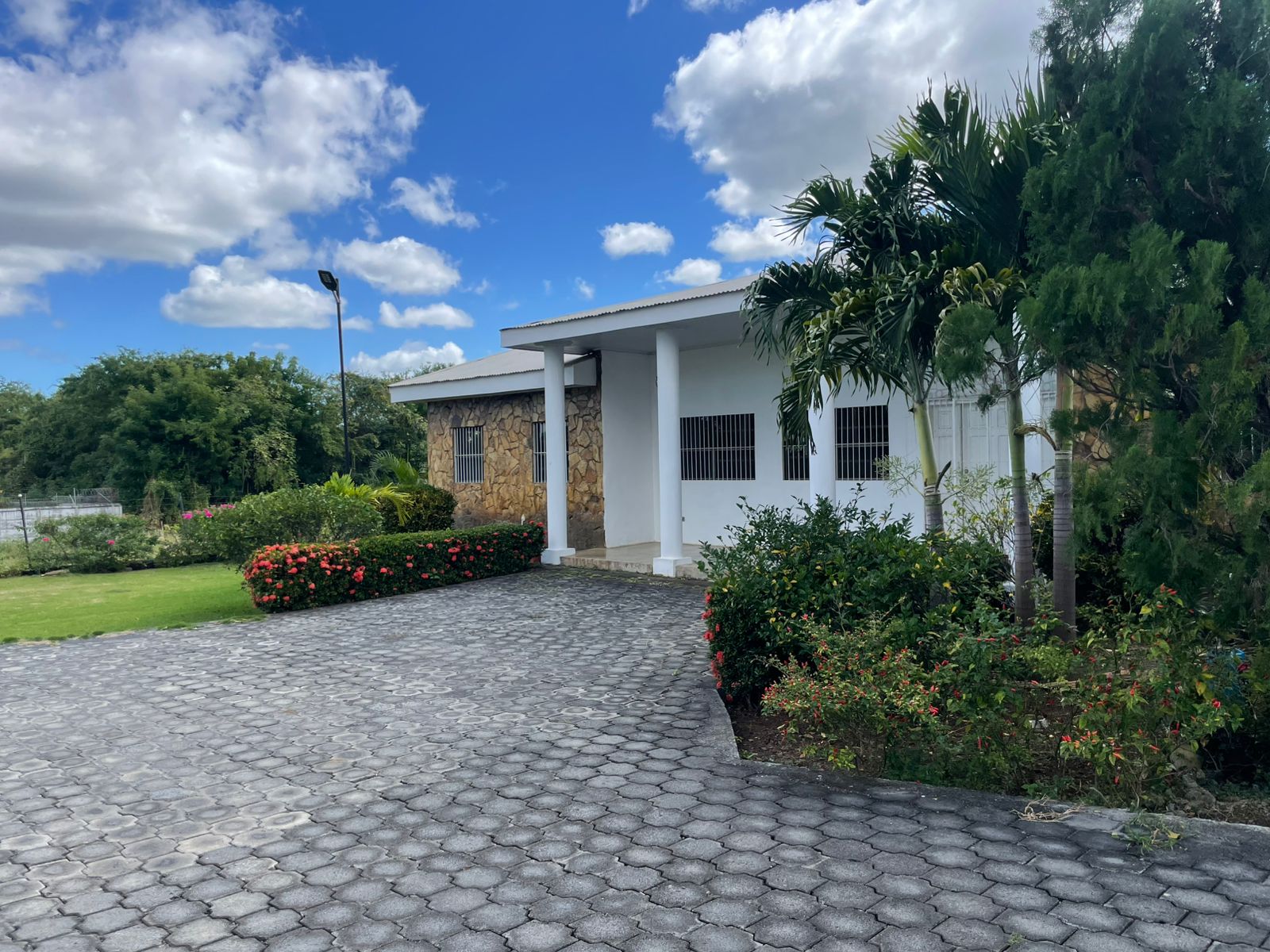 CASA EN VENTA ESTILO QUINTA EN VERACRUZ, KM 14 CARRETERA  A MASAYA, NICARAGUA